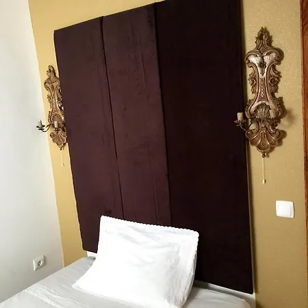Queen Baixa Apartament *